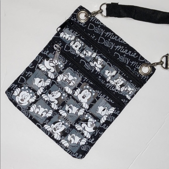✨Reduced - NWOT DISNEY cross body bag Micky Minnie Mouse - Collectable - Disney - Picture 1 of 3